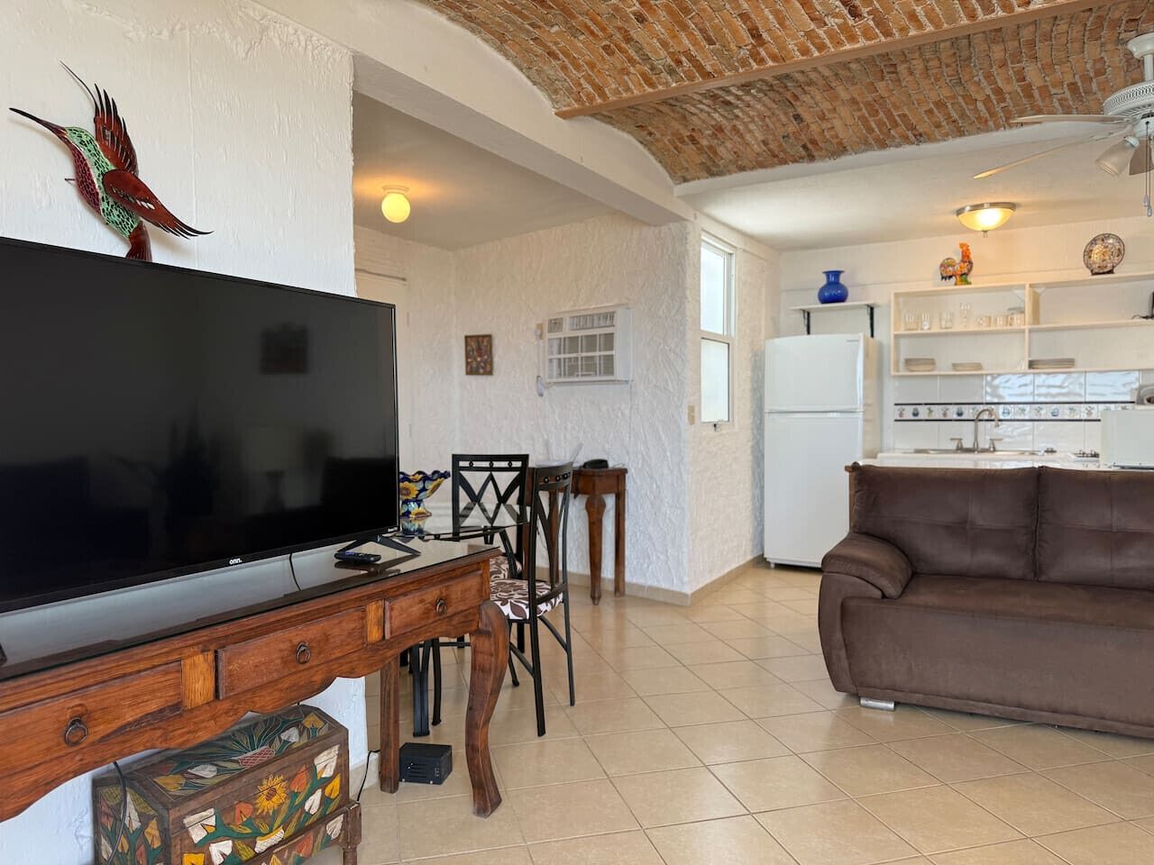 Basic Apartment | Living area