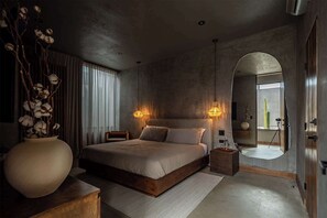 Tabla de planchar con plancha, wifi, ropa de cama