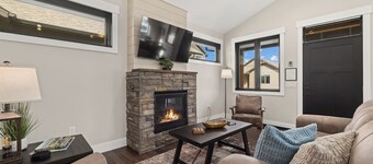 Newly built one bedroom at Rock Creek Cottages #1 of 5