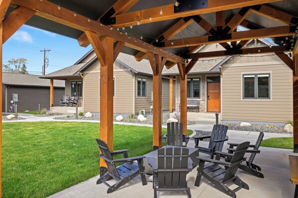 屋外ダイニングエリア