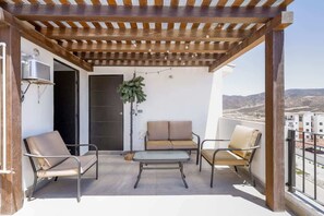 Terrace/patio - 3BR Home w/Terrace & View nr VDG (Ensenada)