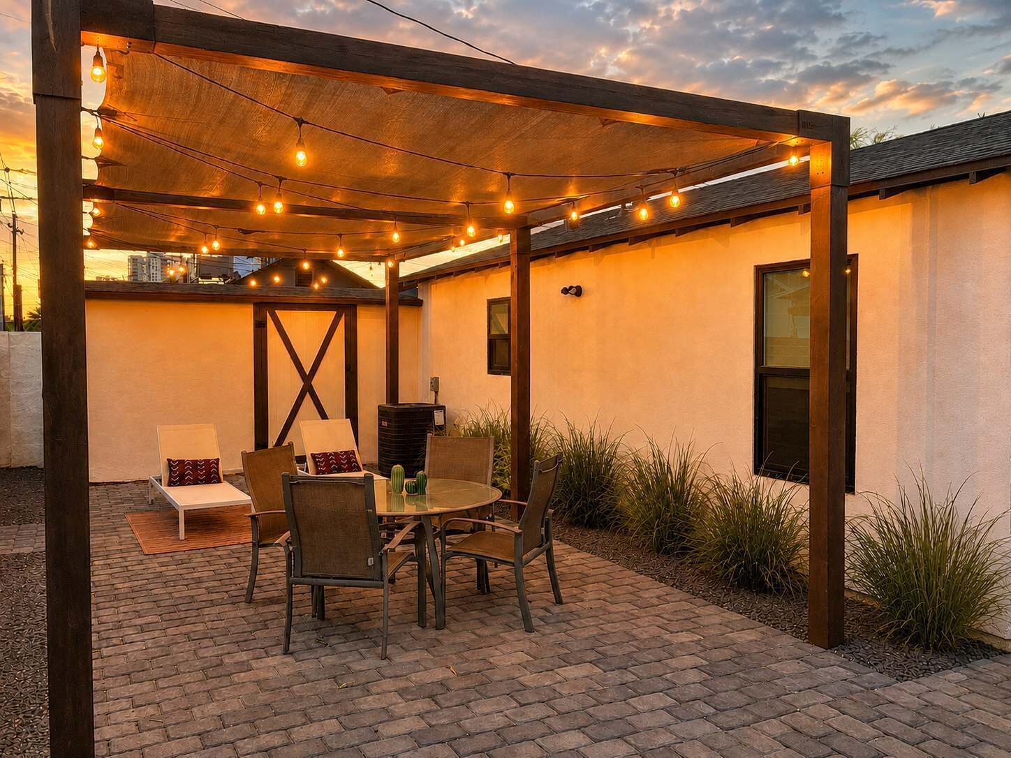 Outdoor dining