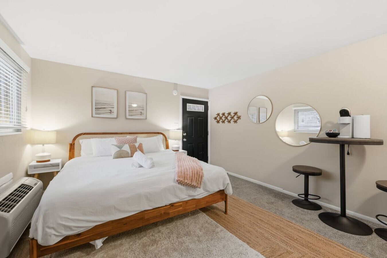 1 slaapkamer, een bureau, een strijkplank/strijkijzer, gratis wifi