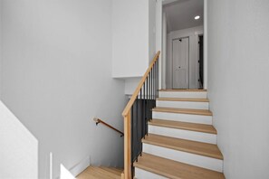 Interior - Chic Bungalow | A Modern Stay (Spokane)