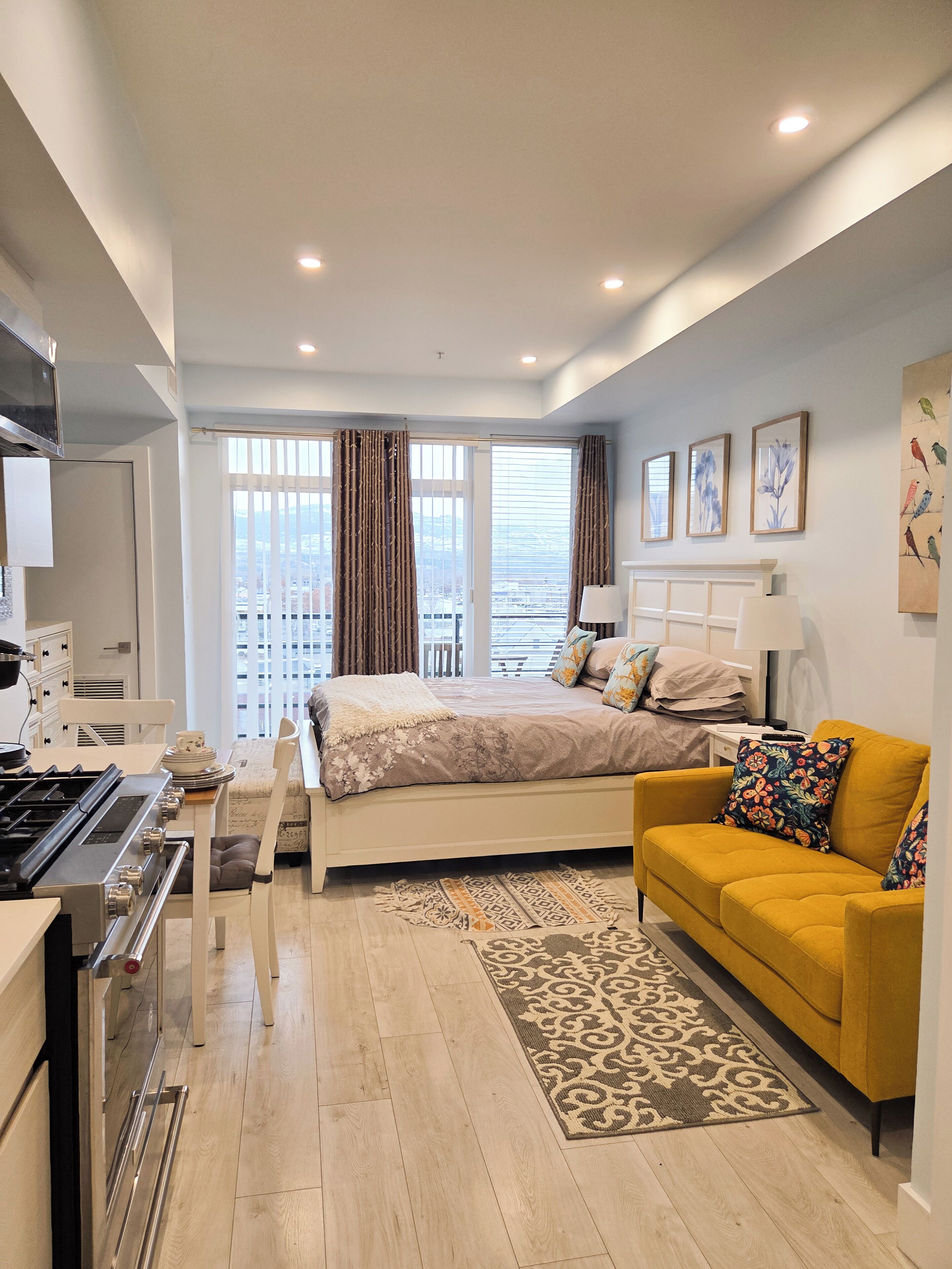 Fer et planche à repasser, Wi-Fi gratuit, draps fournis