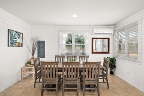 Dining - Classic OC Oceanside Cottage with a Prime Location (Ocean City)