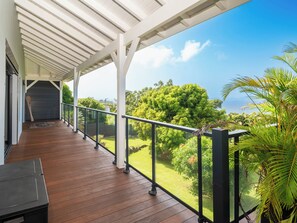 Terrace/patio - Villa Maëthys (Trois-Rivières)