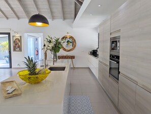 Fridge, microwave, oven, dishwasher - Rubis |Exclusivité (Saint François)