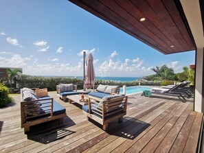 Pool - Villa Ô | Elegant villa with sea view and walking distance to the beach (Saint-François)