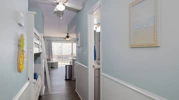 1 bedroom, iron/ironing board, WiFi (free), bed sheets