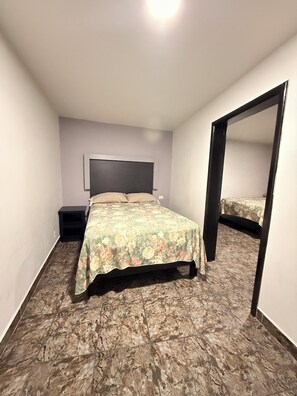 Triple Room | Free WiFi - Hotel Villa Jardín (Matamoros)