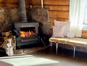 Interior - Cozy 3 bedroom modern Cabin directly across from Lake Glendo at Elkhorn Bay (Glendo)
