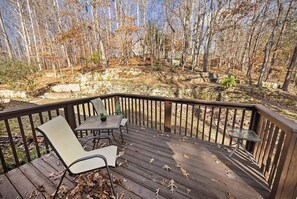 Outdoor dining - Hawkins House on the Hill - Dahlonega & Outlets (Dahlonega)