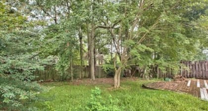 Enjoyable House just 10 minutes from Downtown, FSU & FAMU 2 of 2