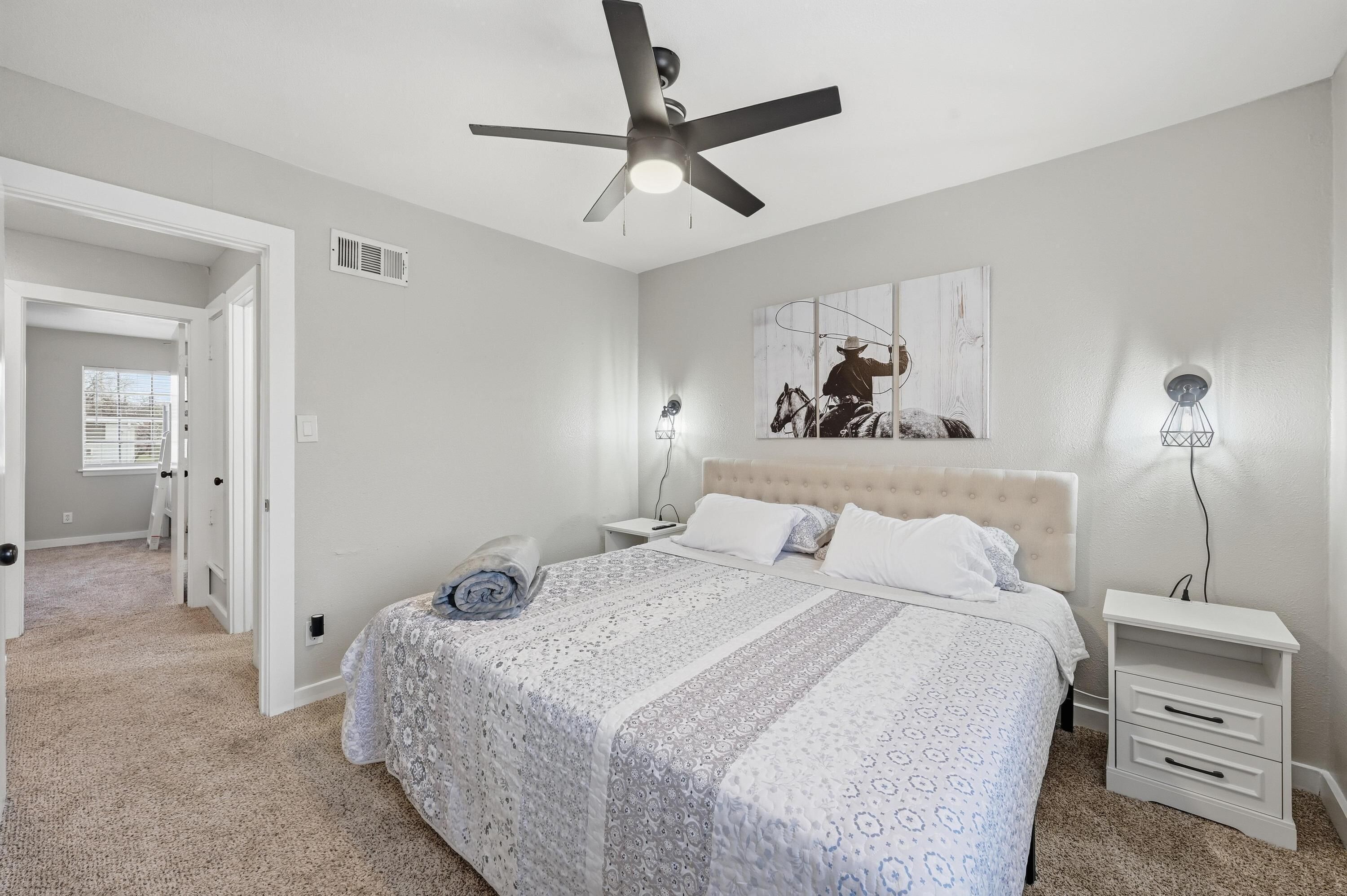 2 bedrooms, iron/ironing board, WiFi, bed sheets