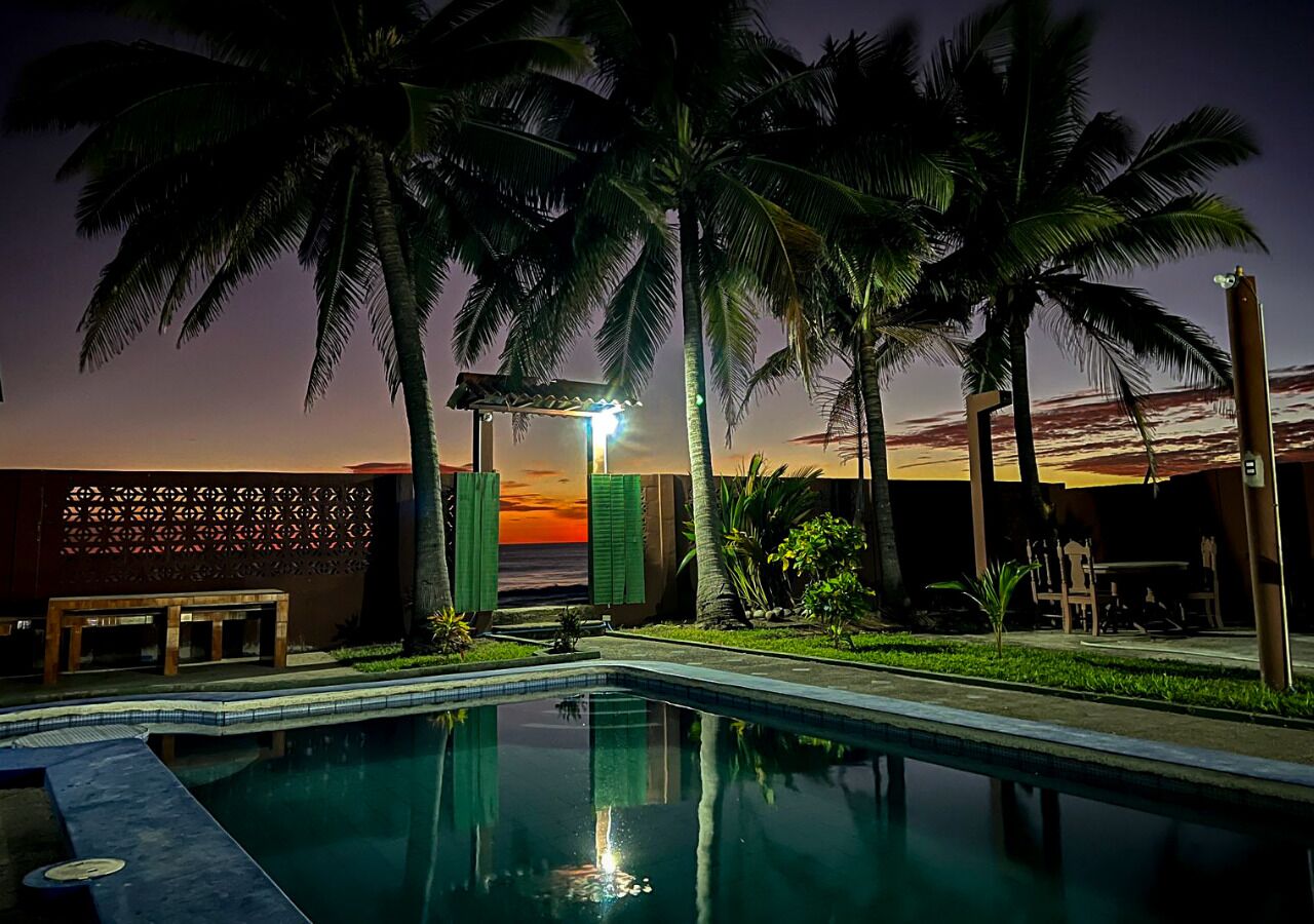 Casa clásica | Piscina | Una piscina al aire libre