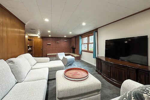 Tailored Ranch Home.