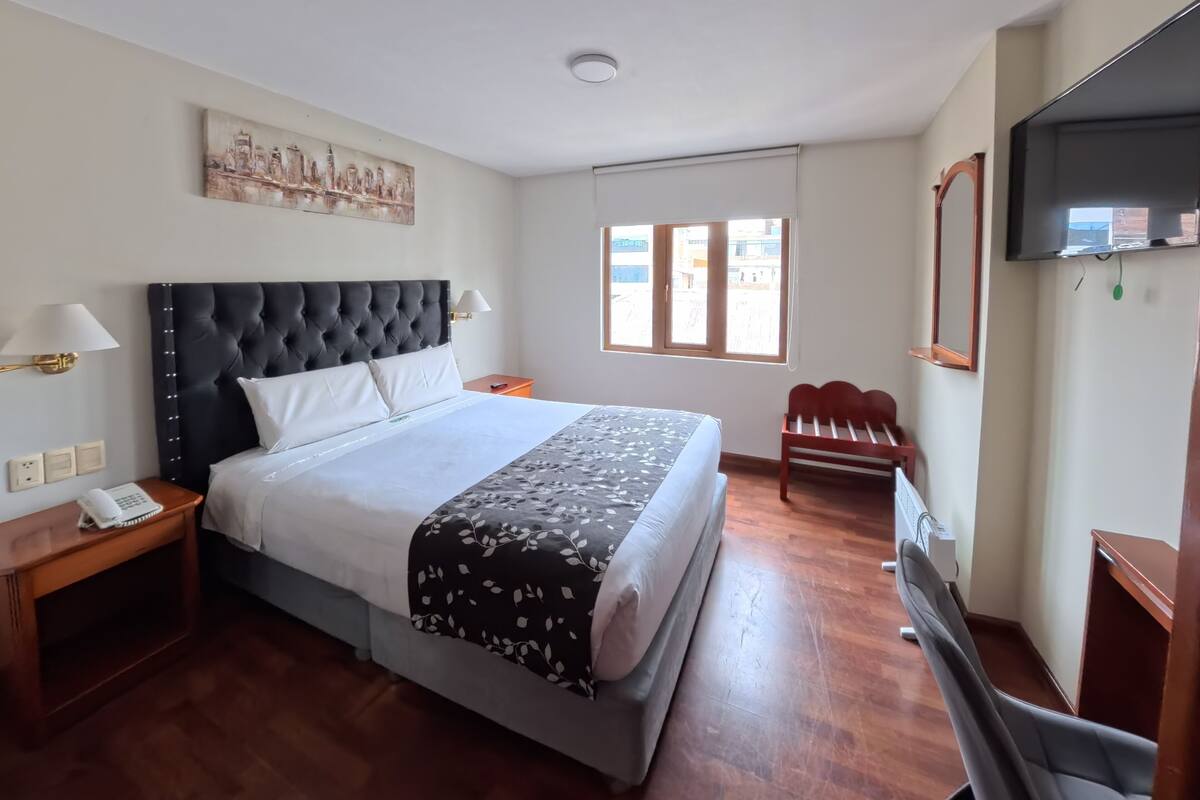 In-room safe, desk, blackout drapes, free WiFi