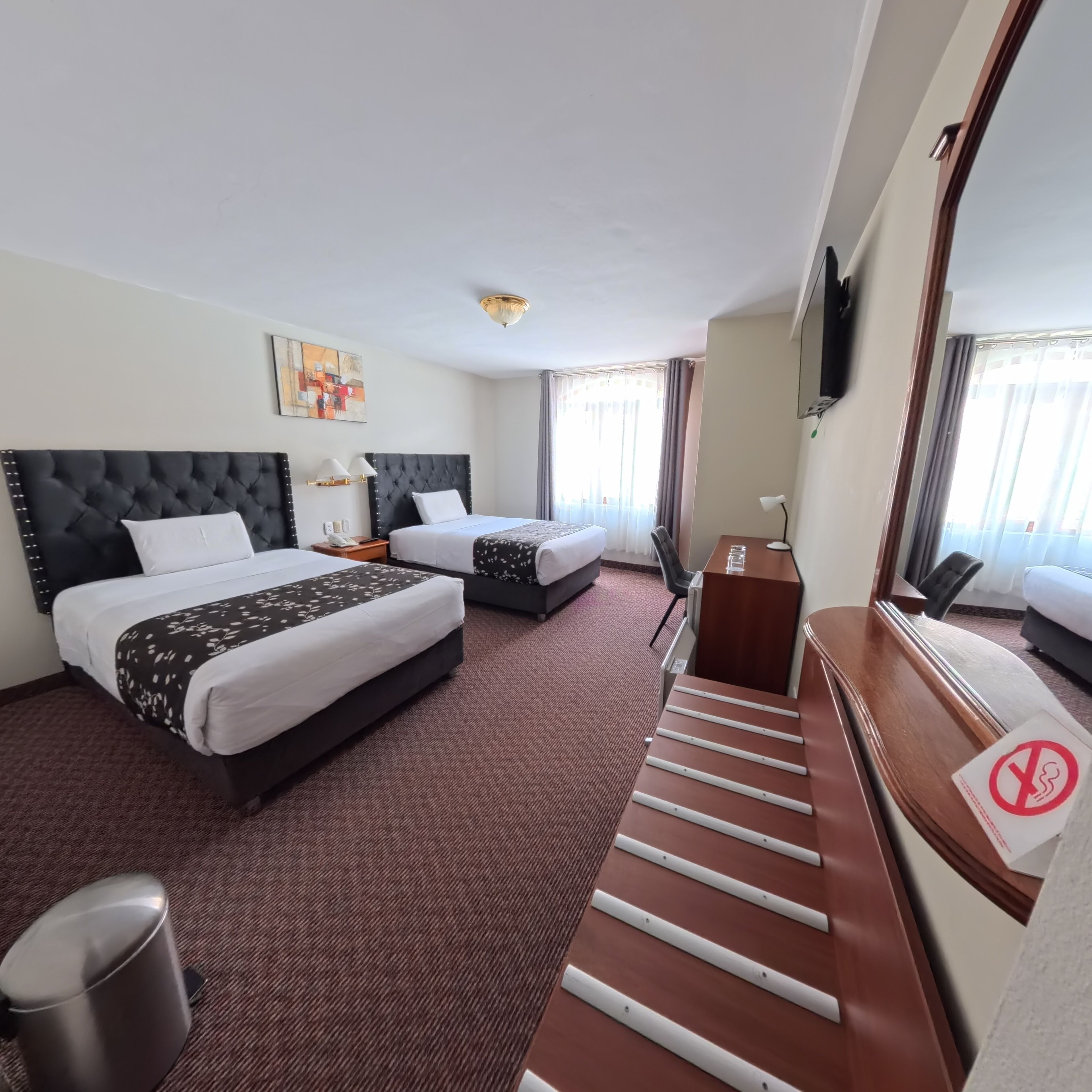 Standard Twin Room | In-room safe, desk, blackout drapes, free WiFi