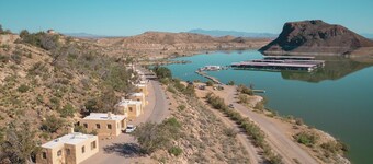 The Canyon View - 2 Queen Beds