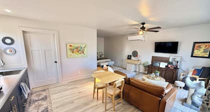 The cozy and quiet Central Studio in the heart of Columbus