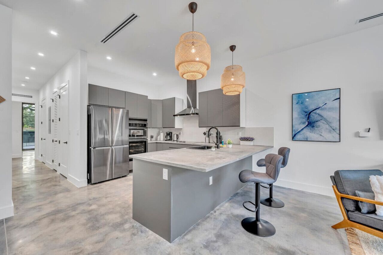 冰箱、微波炉、烤箱、洗碗机