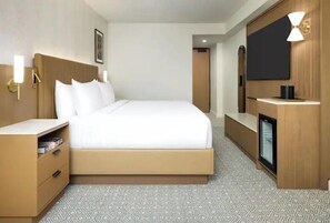 Iron/ironing board, free WiFi, bed sheets, wheelchair access - Stylish Midtown Hotel Steps from Times Square & Rockefeller Center (New York)