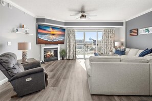 TV, fireplace - Bay View Three Bedroom Condo with Great Amenities (Ocean City)
