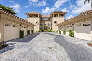 Exterior - Waikoloa Beach Villas K2 - Golf Course Front, Walk to Beach (Waikoloa)