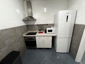 Private kitchen - RMN TOURIST HOME 2H (València)