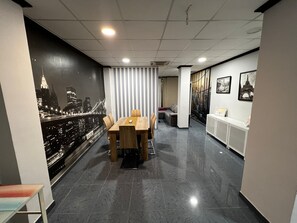 Dining - RMN TOURIST HOME 2H (València)