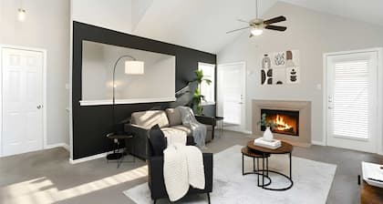 Algarita Lakeside 2BD-2BA Near Airport & Downtown