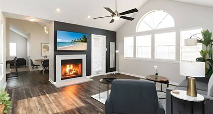 Lakeside 2-Bed Near Airport Malls & Downtown