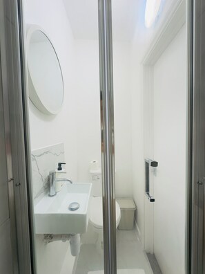 Quarto quádruplo conforto | Wi-Fi de cortesia