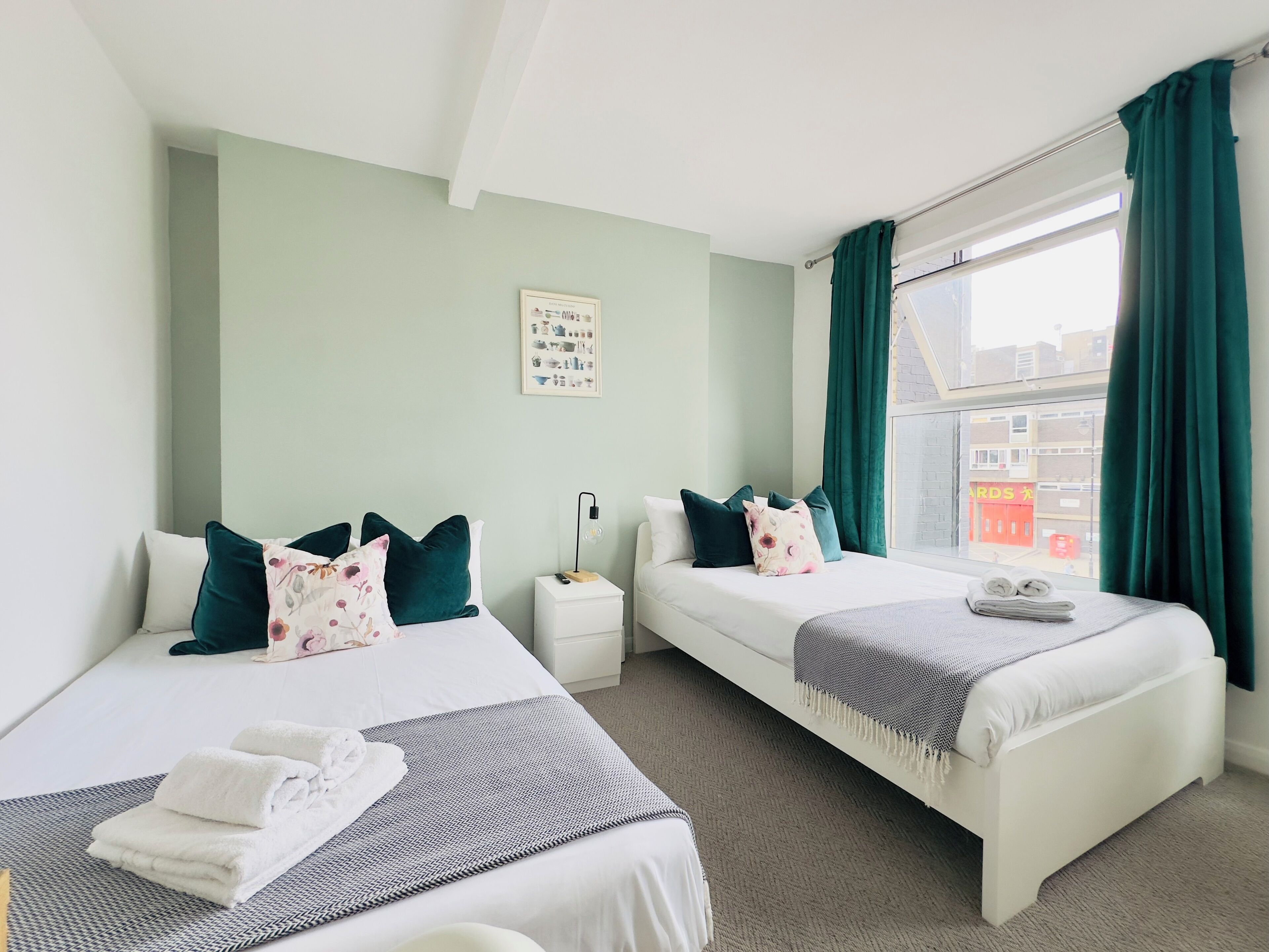 舒適四人房 | 免費無線上網