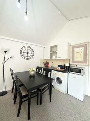 Exclusive Apartment, Ensuite (Quad (4-Person)) | Free WiFi - SHOREDITCH ROOMS (London)