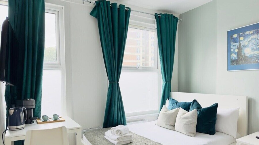 SHOREDITCH ROOMS