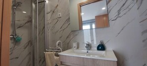 Dusche, Handtücher
