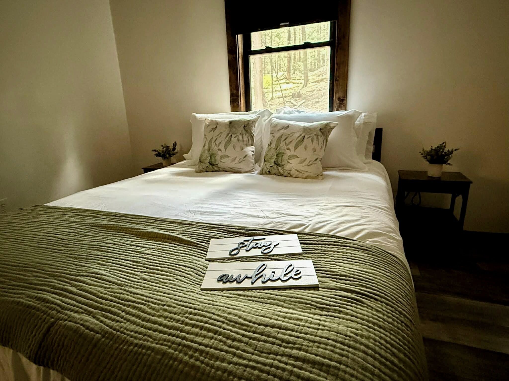 2 bedrooms, desk, free WiFi, bed sheets