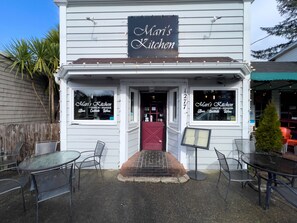Exterior detail - Siuslaw River Retreat near Casino & Beach *Pets $ (Florence)