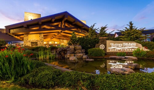 Siuslaw River House *Casino*River*Beach*Pets*Pool