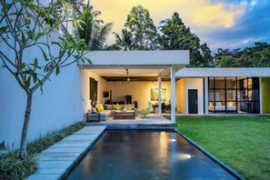 Outdoor pool - Villa Loft Valilana by BaliSuperHost (Bali)