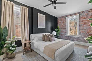 3 chambres, fer et planche à repasser, Wi-Fi gratuit, draps fournis