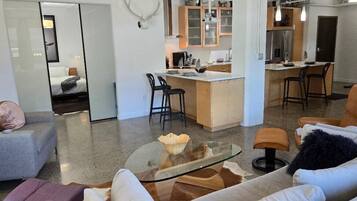 Télévision, espaces bureaux