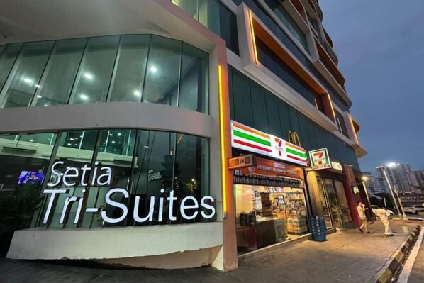Exterior - Setia Tri-Suite(3) by Homey Planet (Bayan Lepas)
