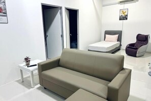 Children's area - Setia Tri-Suite(3) by Homey Planet (Bayan Lepas)