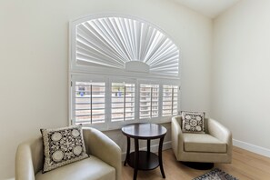 TV - Ahwatukee Adventures Family Home + Pool (Phoenix)