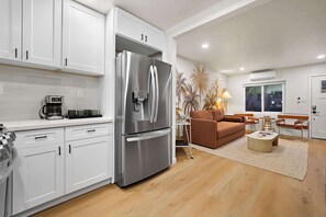Interior - Explore North Park Chic 2br w/ Fire Pit Sleeps 6 (San Diego)