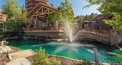 Summer! Mountain Views Balcony Multiple Pools Golf Tennis Hiking Resort Perfection!