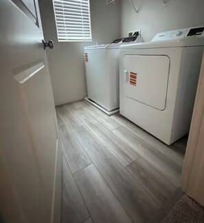 Interior - New Holiday Retreat in Merced • Minutes to UC Merced • Gateway to Yosemite (Merced)